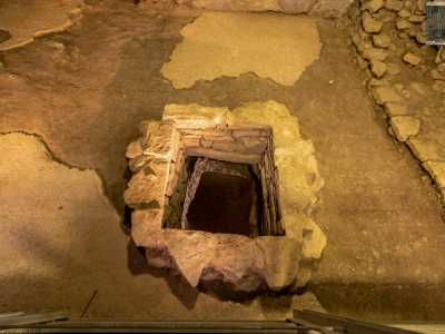 ...: quello che duemila anni fa ospitava i veri e propri ambienti termali romani